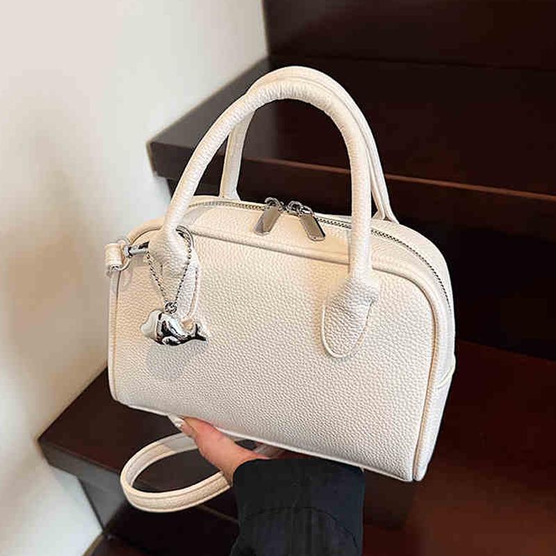 Korean Ins Bowling Handbags for Women New Fashi Versatile One Shoulder Bags Texture PU Crossbody Bags Chic Blue Small Pouch (20cm<Max Length<30cm) бежевий
Korean Ins Bowling Handbags for Women New Fashi Versatile One Shoulder Bags Texture PU Crossbody Bags Chic Blue Small Pouch (20cm<Max Length<30cm) бежевий