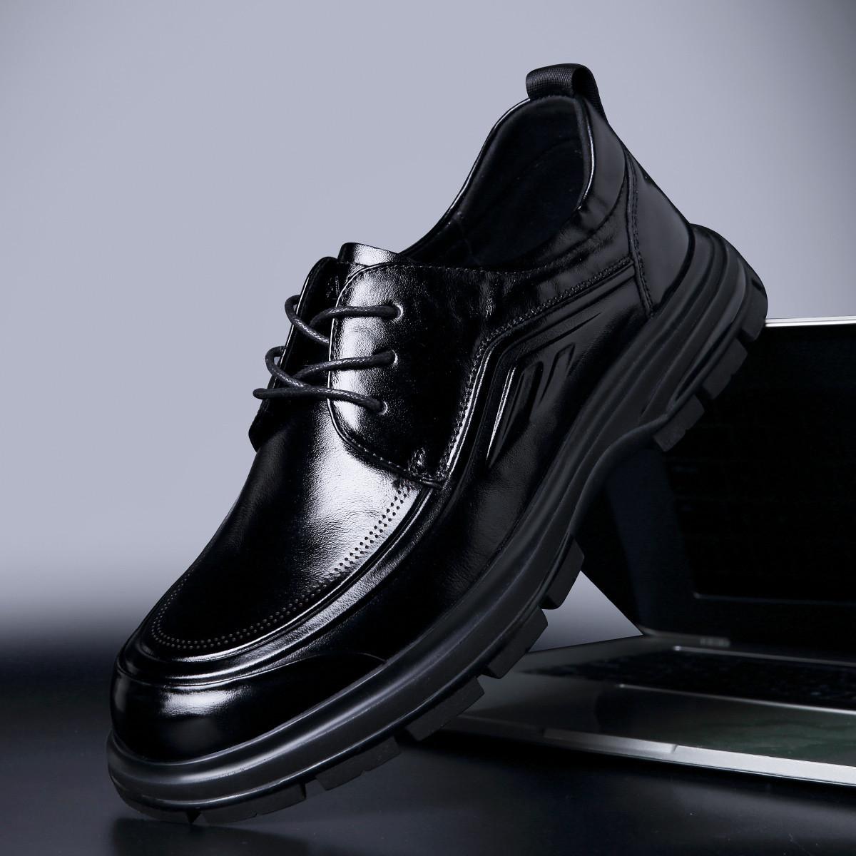 2025 new men s leather shoes genuine leather high-end men s shoes first layer cowhide dress business big head wedding derby shoes 43
2025 new men s leather shoes genuine leather high-end men s shoes first layer cowhide dress business big head wedding derby shoes 43