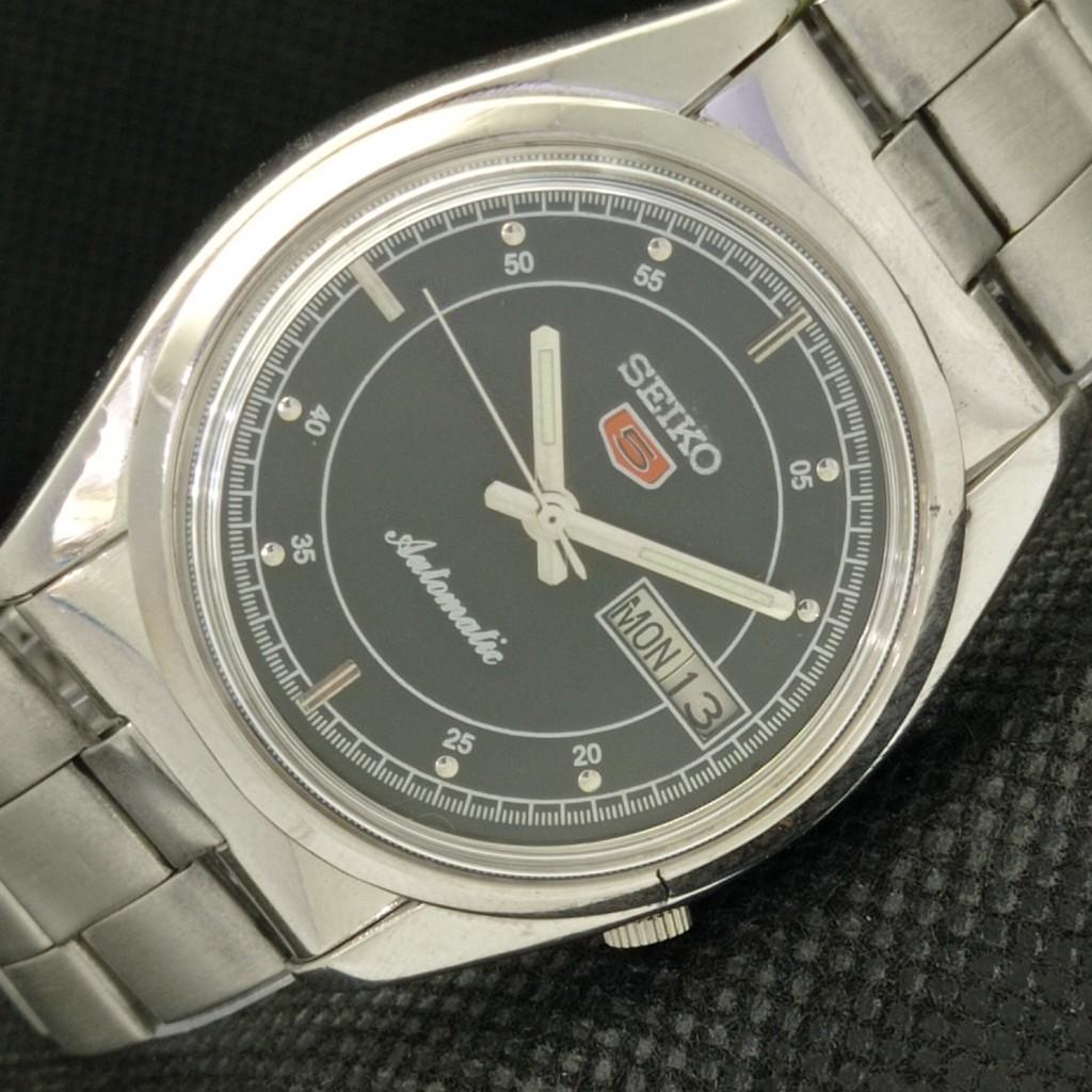Б/У винтажные часы SEIKO 5 AUTOMATIC 7009A JAPAN MENS D/D BLACK WATCH 604-a314041-2 SKU604-a314041
Б/У винтажные часы SEIKO 5 AUTOMATIC 7009A JAPAN MENS D/D BLACK WATCH 604-a314041-2 SKU604-a314041
