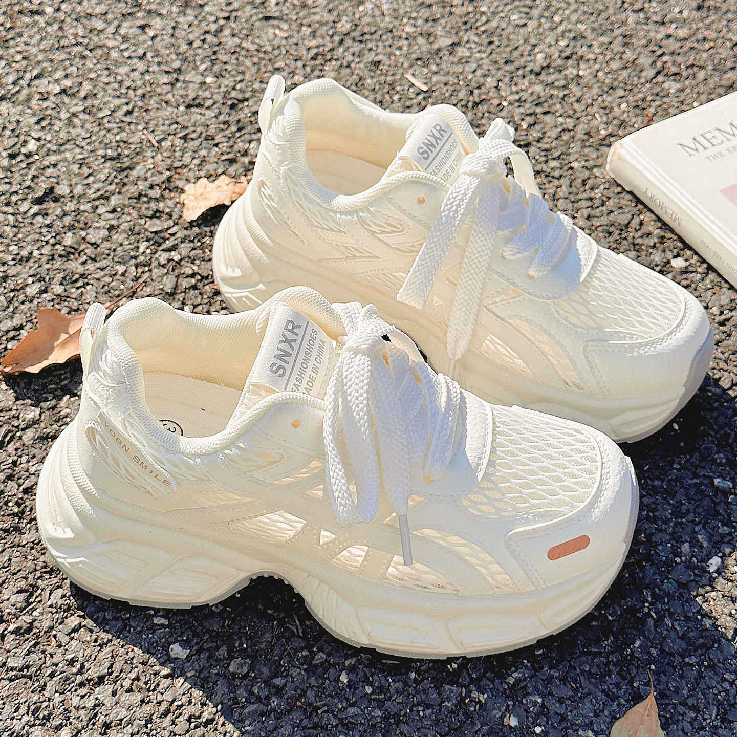 Daddy Shoes Girl 2025 New Summer Breathable Mesh Platform White Shoes Versatile with Wide Leg Pants Casual Sneakers 40
Daddy Shoes Girl 2025 New Summer Breathable Mesh Platform White Shoes Versatile with Wide Leg Pants Casual Sneakers 40