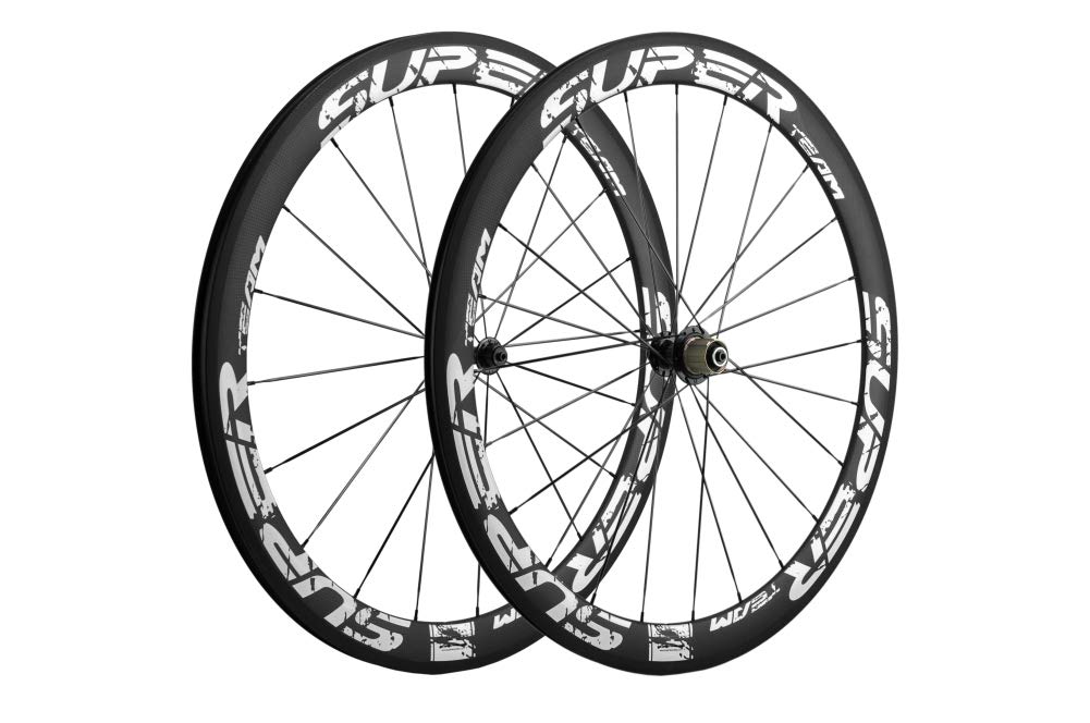 Колеса Superteam Carbon Wheels 50 мм Clincher 700c Велосипедные колеса 1 пара (белый) белый
Колеса Superteam Carbon Wheels 50 мм Clincher 700c Велосипедные колеса 1 пара (белый) белый