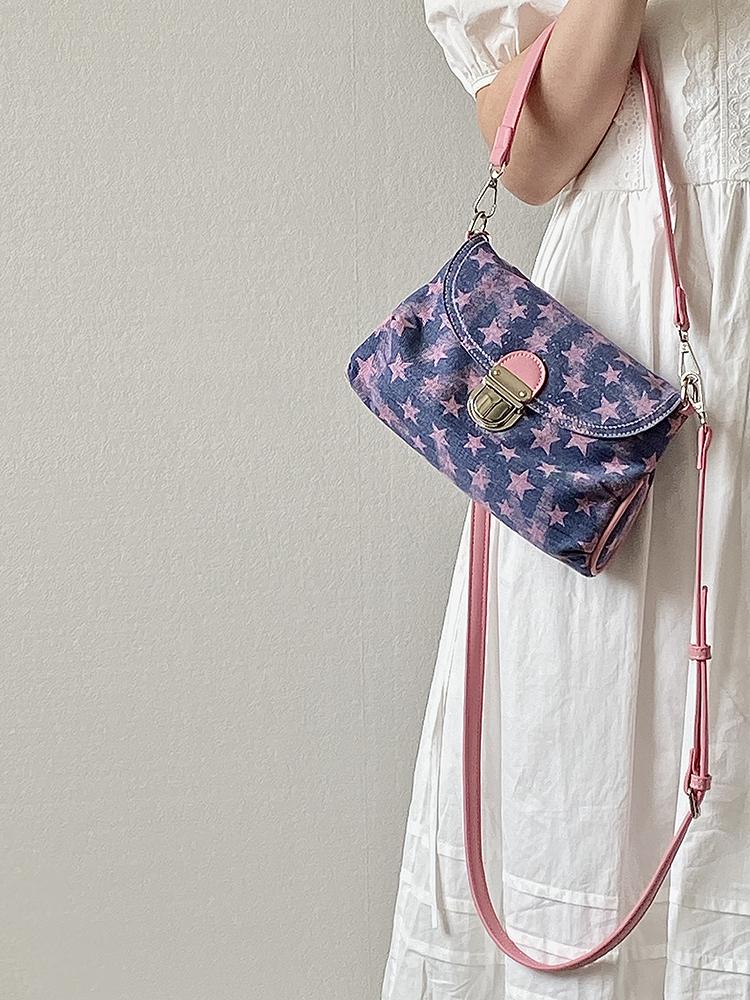 Contrast Color Design Women s Underarm Bag Star Printed Ladies Handbags Portable Buckle College Girls Shoulder Crossbody Bags
Contrast Color Design Women s Underarm Bag Star Printed Ladies Handbags Portable Buckle College Girls Shoulder Crossbody Bags