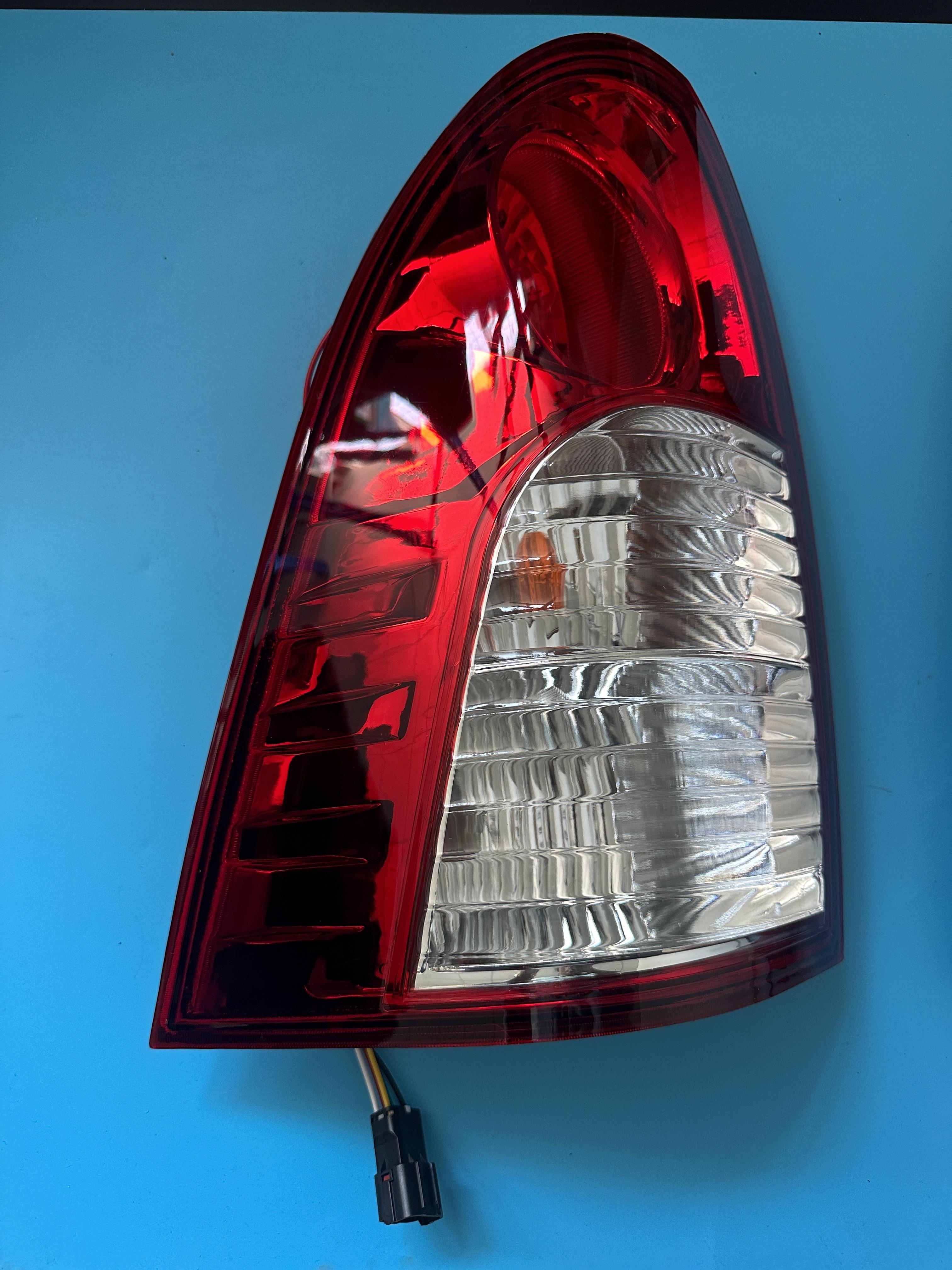 Rear Comination Lamp Assy LH 8360132003 RH 8360232003 For Ssang yong Actyon Sports 2006-2011
Rear Comination Lamp Assy LH 8360132003 RH 8360232003 For Ssang yong Actyon Sports 2006-2011