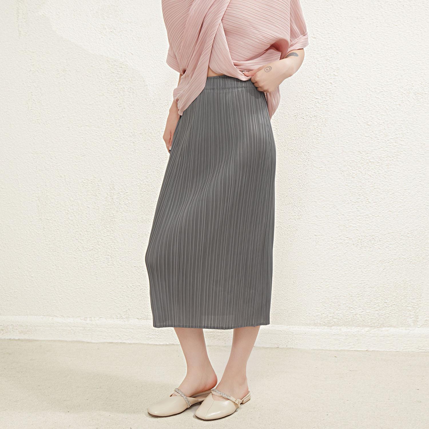 Women s High Waist Pleated Midi Skirt - Versatile Summer Bodycon with Slit 86cm with back slit серый
Women s High Waist Pleated Midi Skirt - Versatile Summer Bodycon with Slit 86cm with back slit серый