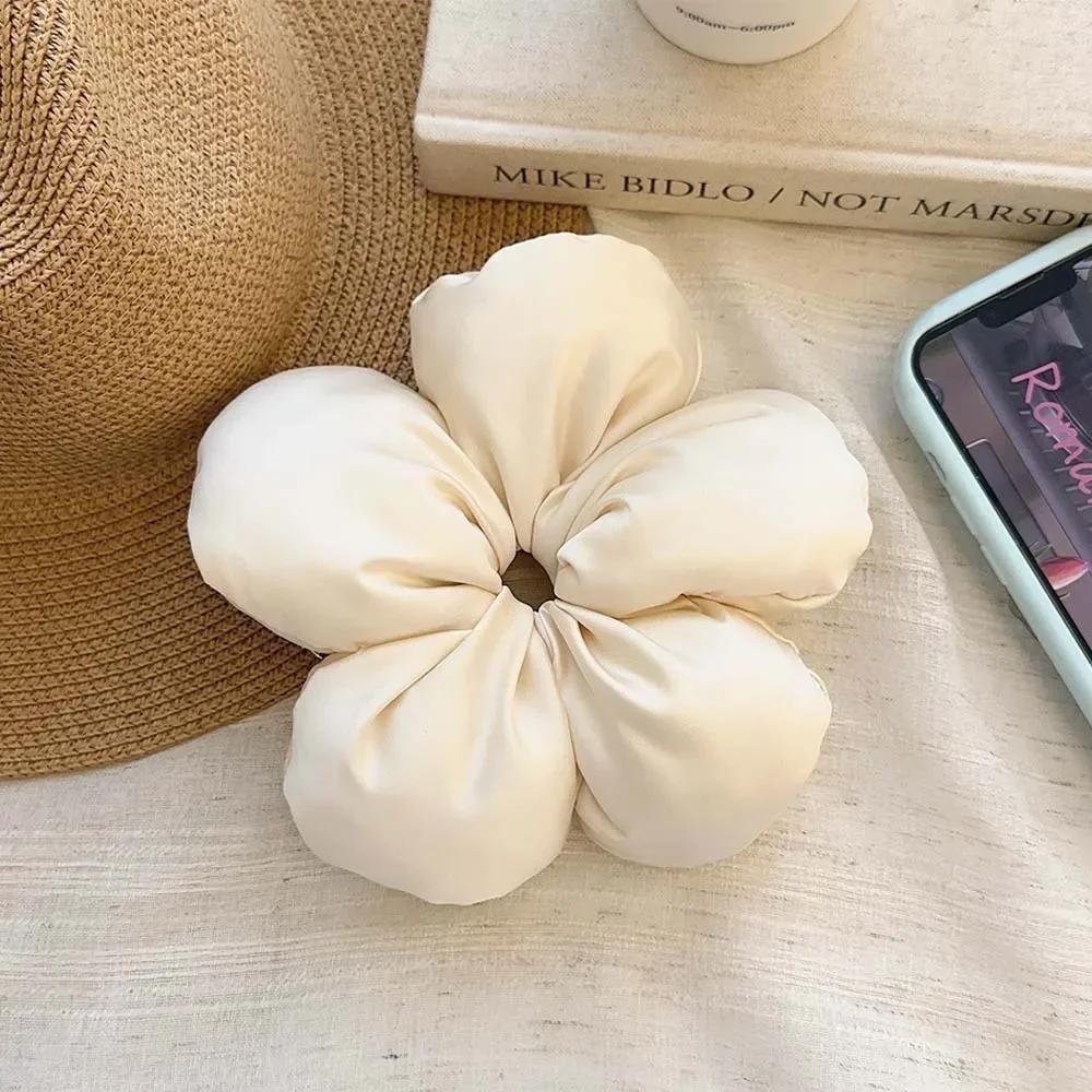 Korean Oversize Blue Flower Scrunchie Headdress Women Girl Trendy Design Rubber Elastic Hair Band Vacation Hair Accessories бежевый
Korean Oversize Blue Flower Scrunchie Headdress Women Girl Trendy Design Rubber Elastic Hair Band Vacation Hair Accessories бежевый