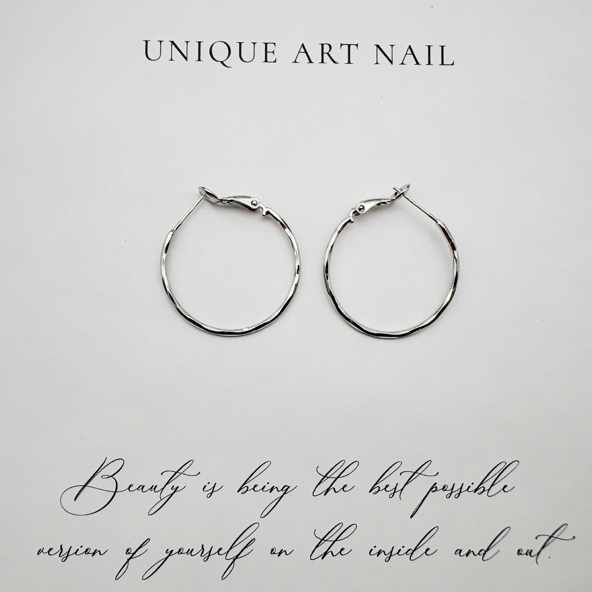 Korean simple and versatile s Tremella needle earrings, popular new temperament niche high-end circle earrings
Korean simple and versatile s Tremella needle earrings, popular new temperament niche high-end circle earrings