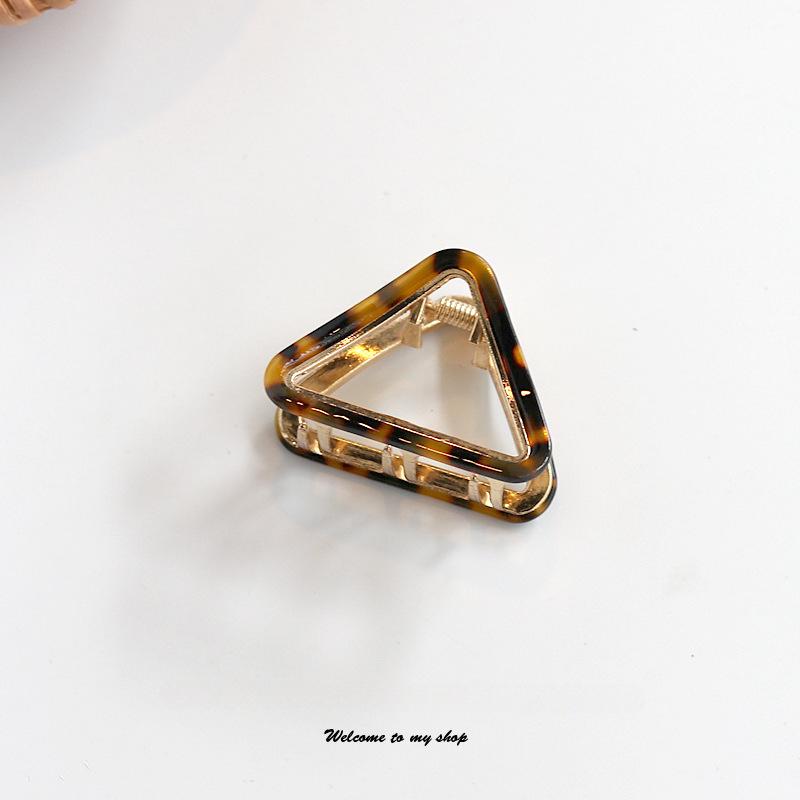 Шикарные геометрические ацетатные зажимы для волос из металла, заколки для волос для женщин и девочек, леопардовая заколка для волос, аксессуары для волос в виде крабов, треугольник A
Шикарные геометрические ацетатные зажимы для волос из металла, заколки для волос для женщин и девочек, леопардовая заколка для волос, аксессуары для волос в виде крабов, треугольник A
