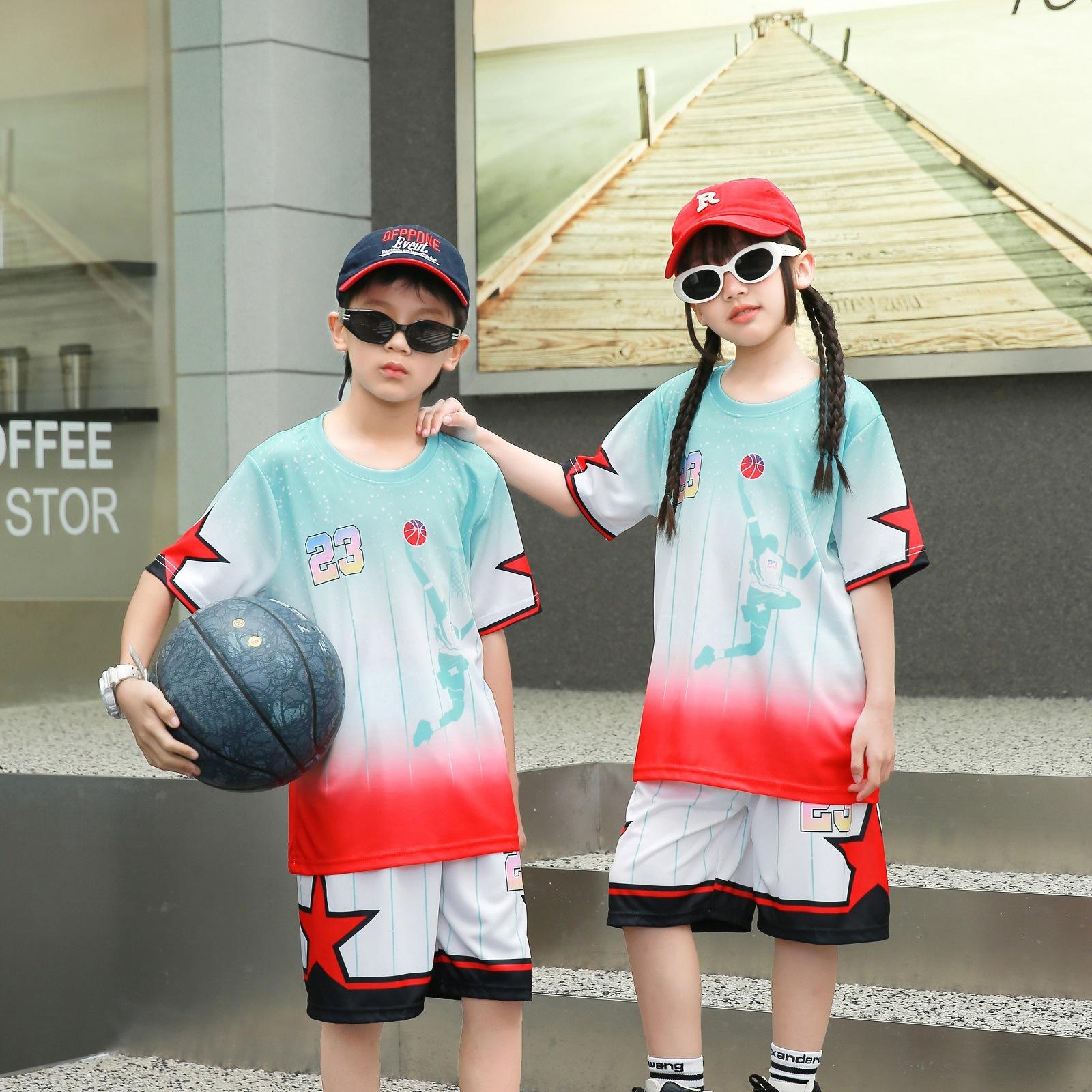 Children s basketball jersey set Quick-drying handsome training sportswear Summer short-sleeved No. 23 medium and large children s jersey size 30 (height 160-165cm) світло-зелений колір
Children s basketball jersey set Quick-drying handsome training sportswear Summer short-sleeved No. 23 medium and large children s jersey size 30 (height 160-165cm) світло-зелений колір