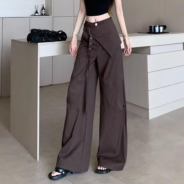 Coffee-Colored Two-Piece Bib Overalls for Women - 2026 Spring/Summer Loose Wide-Leg Sports Pants Large
Coffee-Colored Two-Piece Bib Overalls for Women - 2026 Spring/Summer Loose Wide-Leg Sports Pants Large
