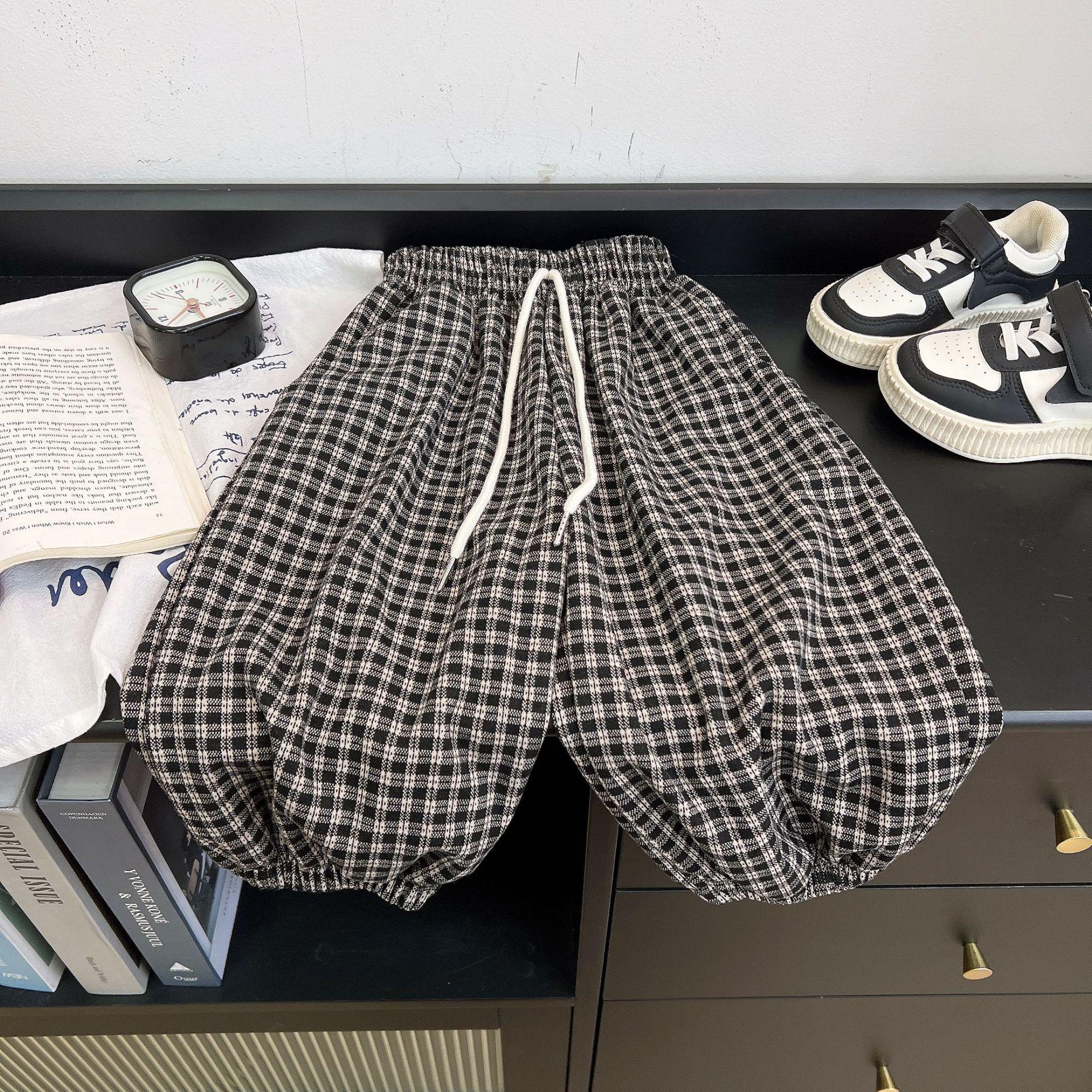 Kids Korean Style Plaid Joggers: Lantern Loose Fit, Spring/Autumn Wear 90 cm
Kids Korean Style Plaid Joggers: Lantern Loose Fit, Spring/Autumn Wear 90 cm