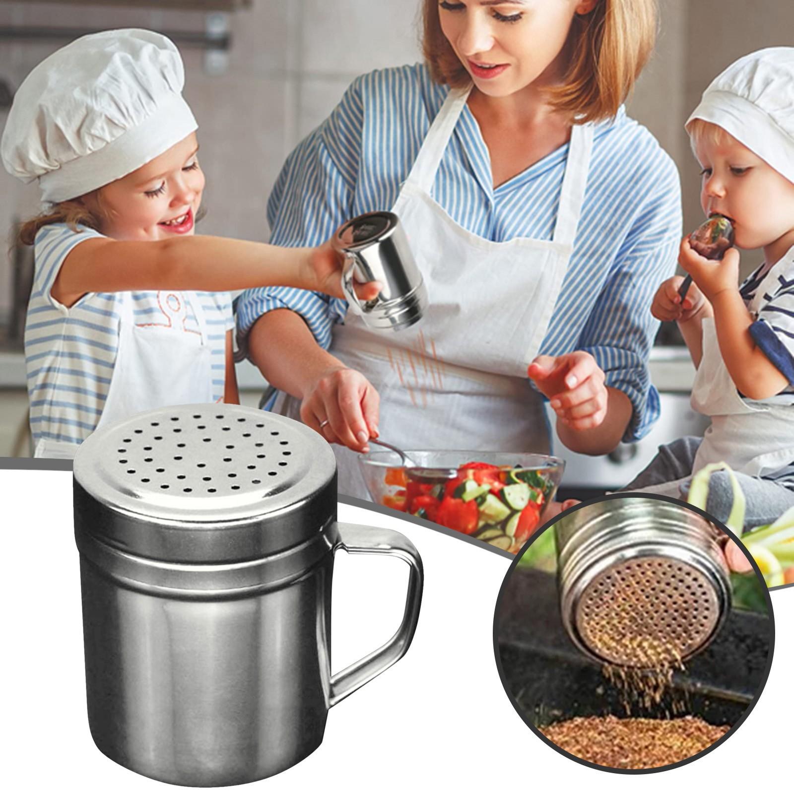 Stainless Steel Sprinkle Powder Mesh Shaker Powder Cans With Handle Seasoning Bottle For Spices Fine Salt Sugar Pepper Jar срібний
Stainless Steel Sprinkle Powder Mesh Shaker Powder Cans With Handle Seasoning Bottle For Spices Fine Salt Sugar Pepper Jar срібний