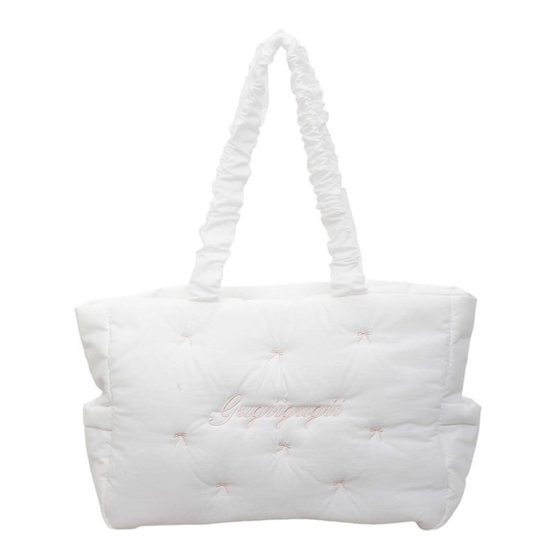 Large-capacity Bag Female Niche Internet Celebrity Bread Cotton Clothing Light Soft Girl Temperament One-shoulder Tote покинуть белый
Large-capacity Bag Female Niche Internet Celebrity Bread Cotton Clothing Light Soft Girl Temperament One-shoulder Tote покинуть белый