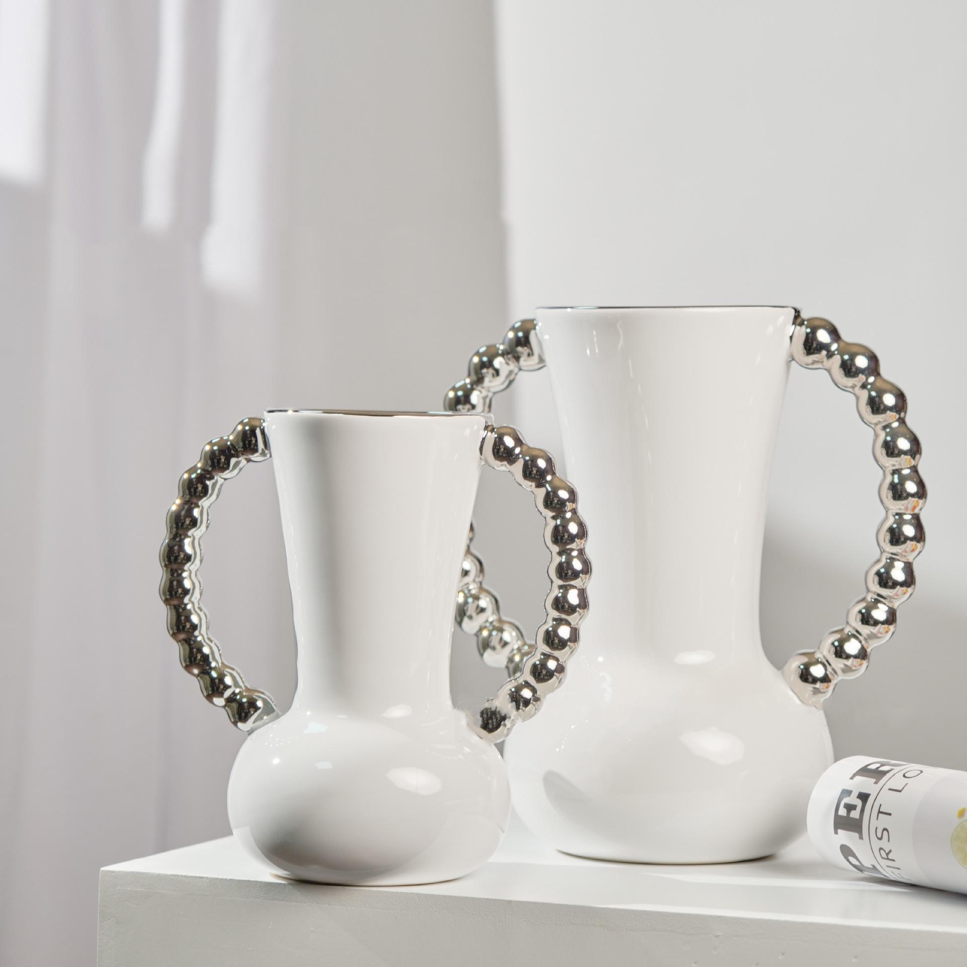 Ceramic Vase Pearl Handles Vintage Pot-shaped Vase Flower Arrangement Accessories Ceramic Crafts Home Decoration Accessories
Ceramic Vase Pearl Handles Vintage Pot-shaped Vase Flower Arrangement Accessories Ceramic Crafts Home Decoration Accessories