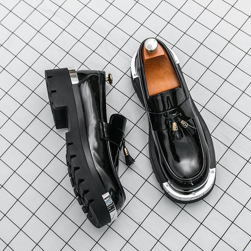 Autumn new black hairstylist Martin shoes big head offline fringed leather shoes lacquered board shoes 46 чорний
Autumn new black hairstylist Martin shoes big head offline fringed leather shoes lacquered board shoes 46 чорний