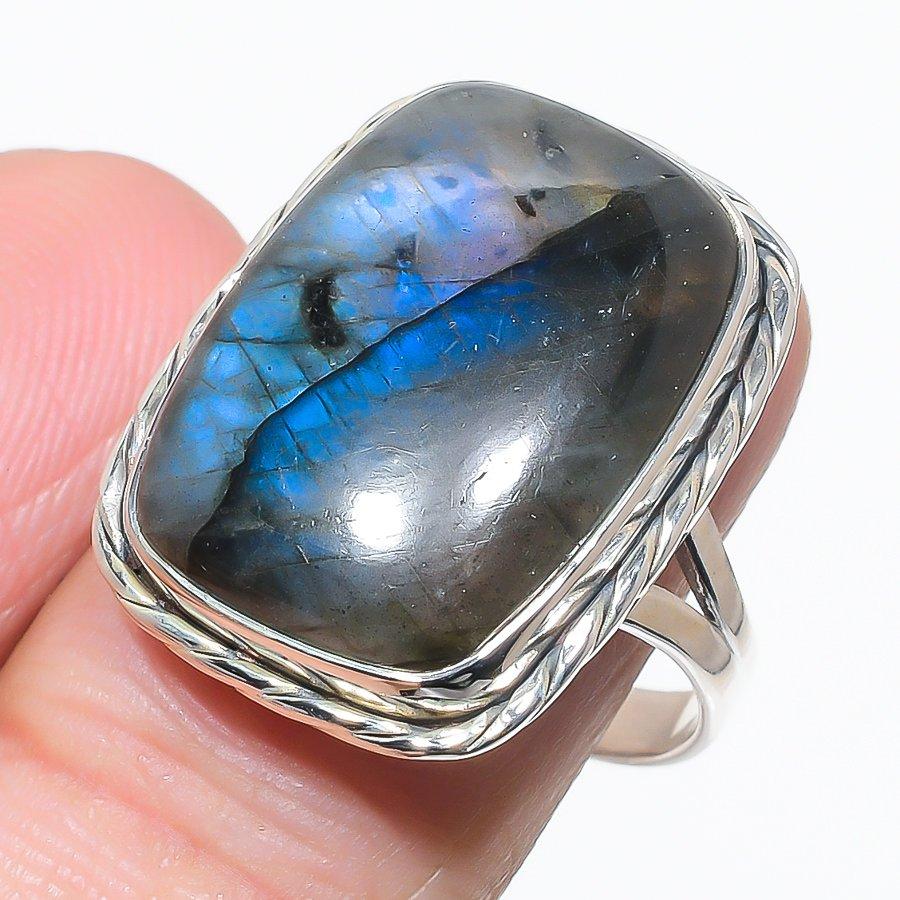 Natural Labradorite Gemstone Handmade 925 Solid Silver Jewelry Ring S.9.5 d6I07
Natural Labradorite Gemstone Handmade 925 Solid Silver Jewelry Ring S.9.5 d6I07