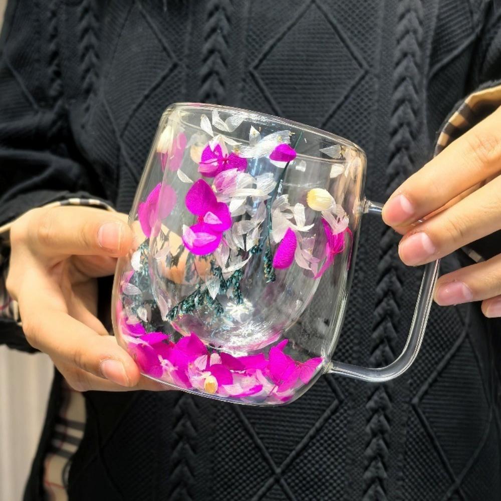 Glass Tea Mug with Double Wall Design Dried Flowers Clear Borosilicate Heat-Resistant Glass for Hot and Cold Beverages 250ml рожевий червоний колір
Glass Tea Mug with Double Wall Design Dried Flowers Clear Borosilicate Heat-Resistant Glass for Hot and Cold Beverages 250ml рожевий червоний колір