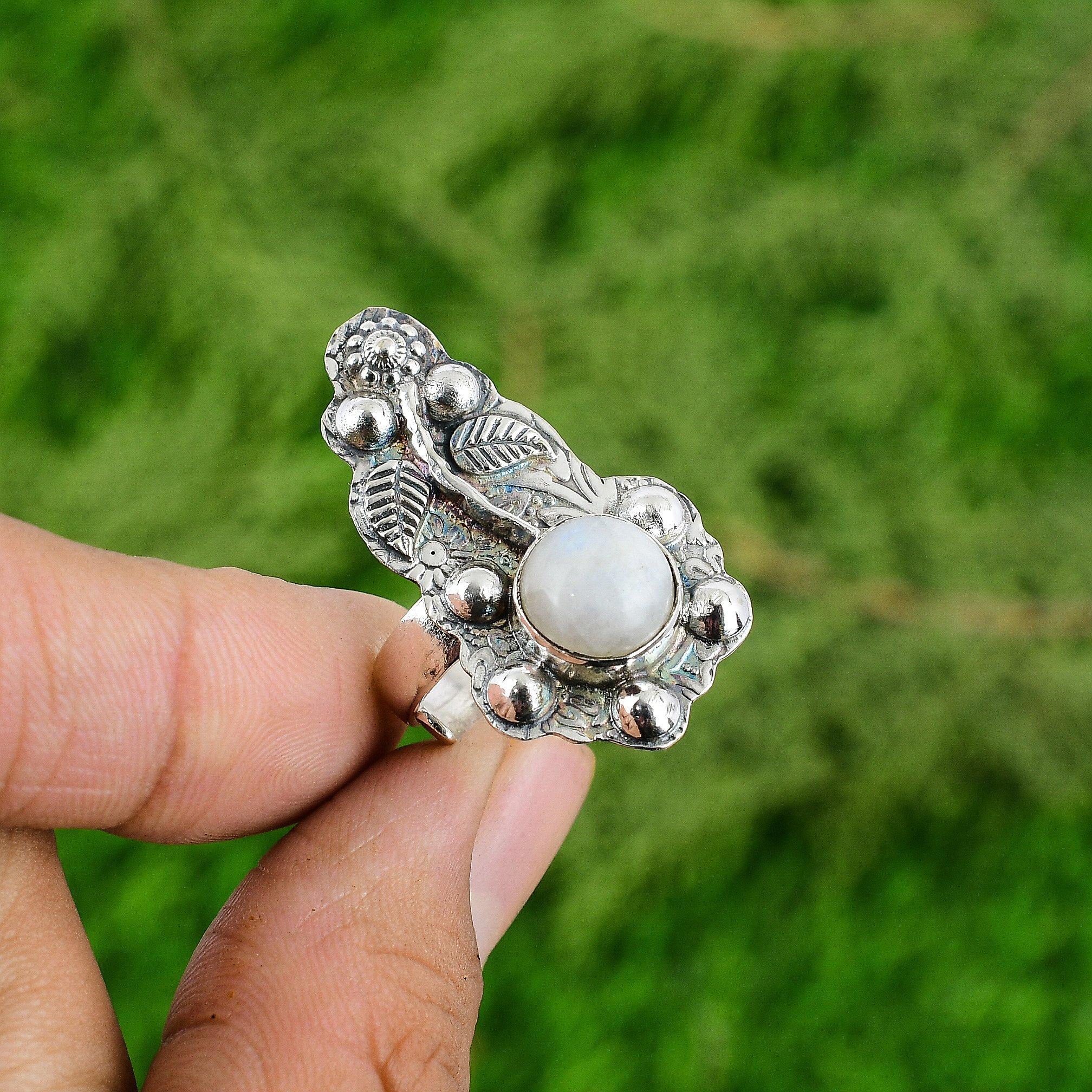 Rainbow Moonstone Gemstone 925 Silver Flower Promise Bezel Sister Ring Jewelry Adjustable
Rainbow Moonstone Gemstone 925 Silver Flower Promise Bezel Sister Ring Jewelry Adjustable