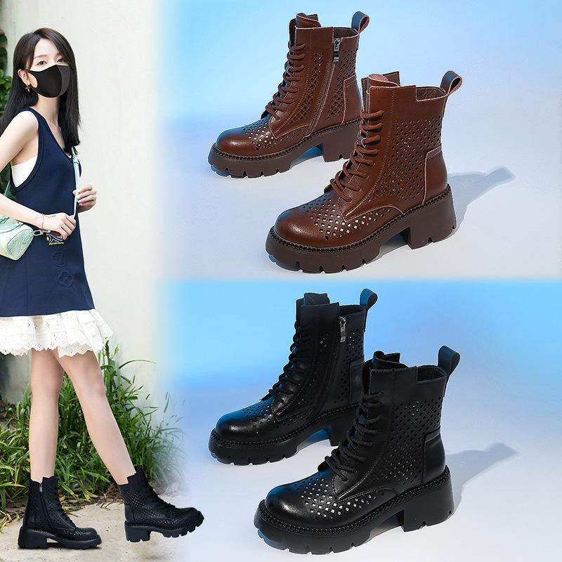 Foam bottom leather cool boots women s 2025 summer new thick heel net boots casual women s boots retro versatile boots women s tide 40 чорний
Foam bottom leather cool boots women s 2025 summer new thick heel net boots casual women s boots retro versatile boots women s tide 40 чорний