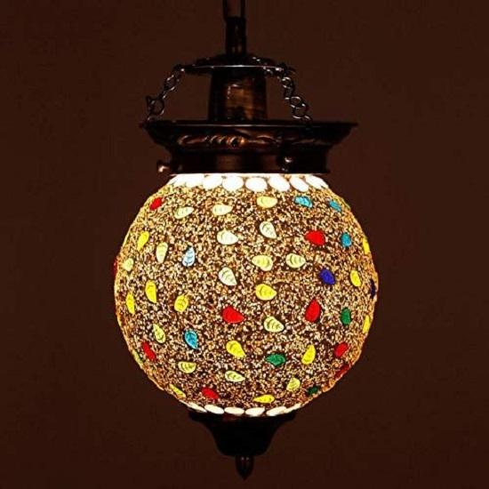 Подвесная лампа из мозаичного стекла ручной работы
Подвесная лампа из мозаичного стекла ручной работы