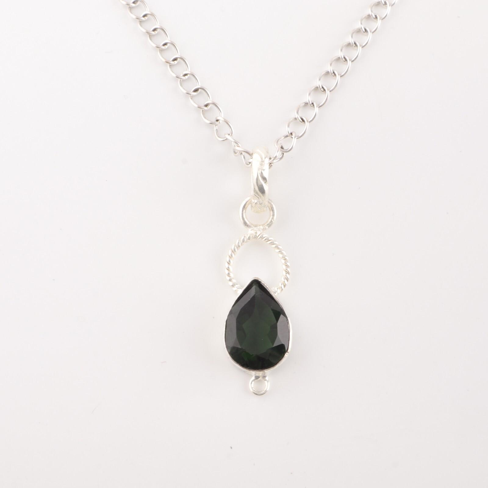 Green Tourmaline Gemstone 925 Sterling Silver Jewelry Pendant For Mother s Day PP-12-39
Green Tourmaline Gemstone 925 Sterling Silver Jewelry Pendant For Mother s Day PP-12-39