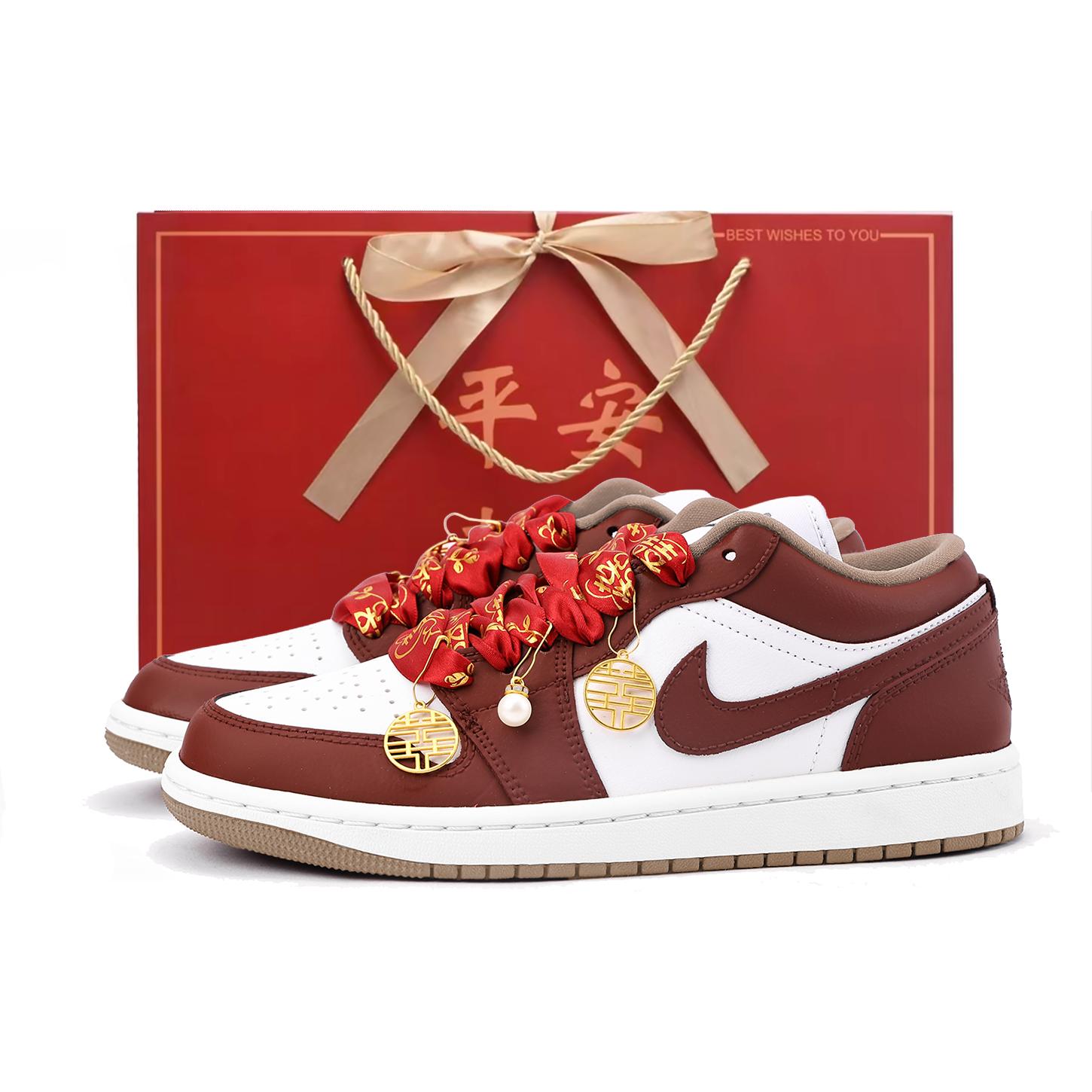 Jordan Air Jordan 1 Low top Vintage Basketball Shoes Unisex White Red DC0774-130(Team59-SBOX) 37.5
Jordan Air Jordan 1 Low top Vintage Basketball Shoes Unisex White Red DC0774-130(Team59-SBOX) 37.5