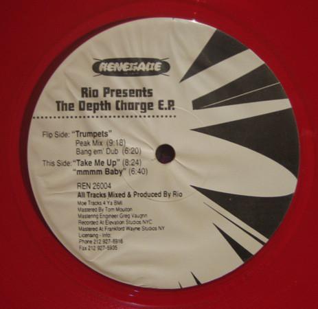 12inch Record RIO - The Depth Charge E.P. REN26004 Renegade Record 1996 US Dance & Electronica Used
12inch Record RIO - The Depth Charge E.P. REN26004 Renegade Record 1996 US Dance & Electronica Used
