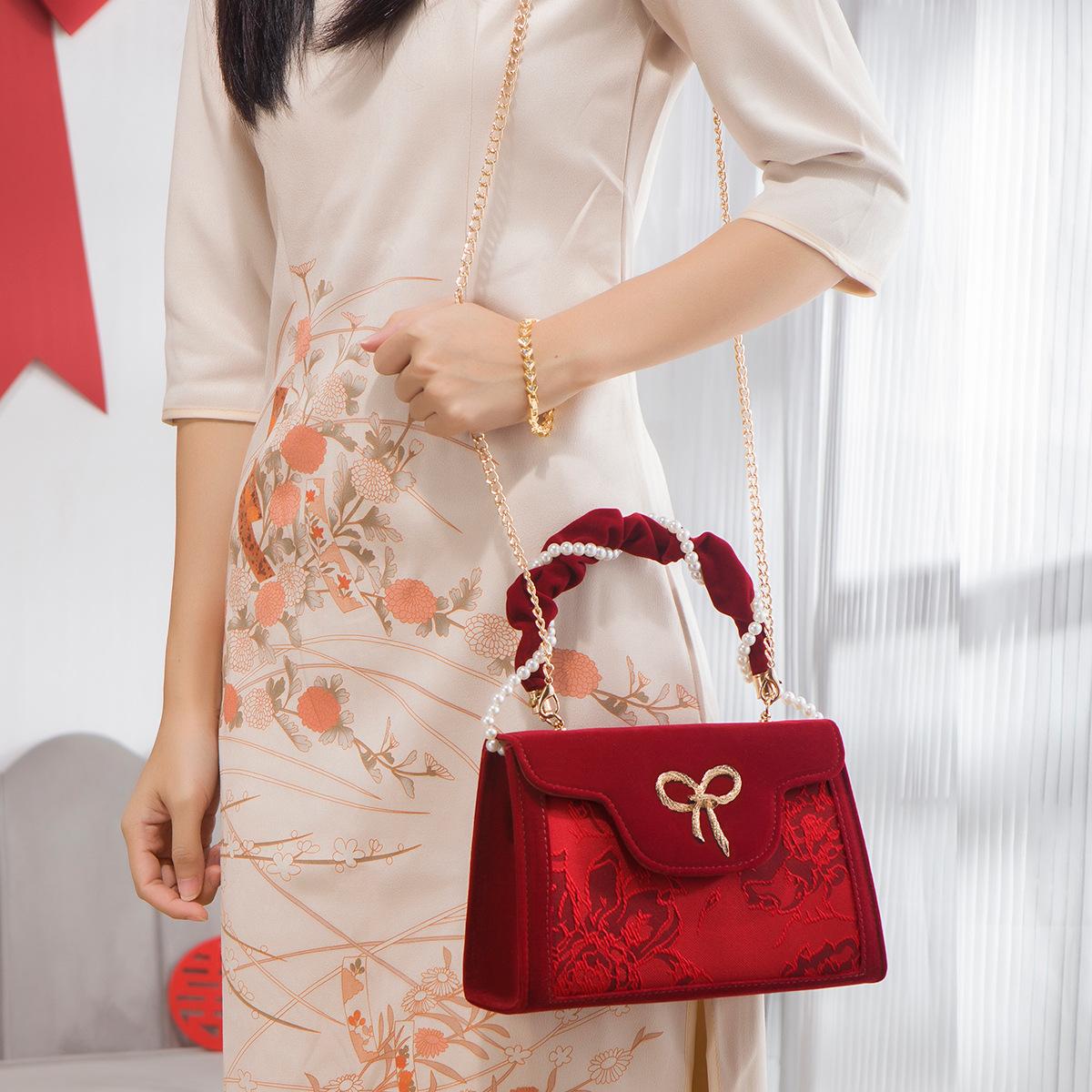 2024 Spring/Summer Red Handbag for Women, Wedding Gift, Unique and Elegant Bridal Bag with Houndstooth Pattern красный
2024 Spring/Summer Red Handbag for Women, Wedding Gift, Unique and Elegant Bridal Bag with Houndstooth Pattern красный