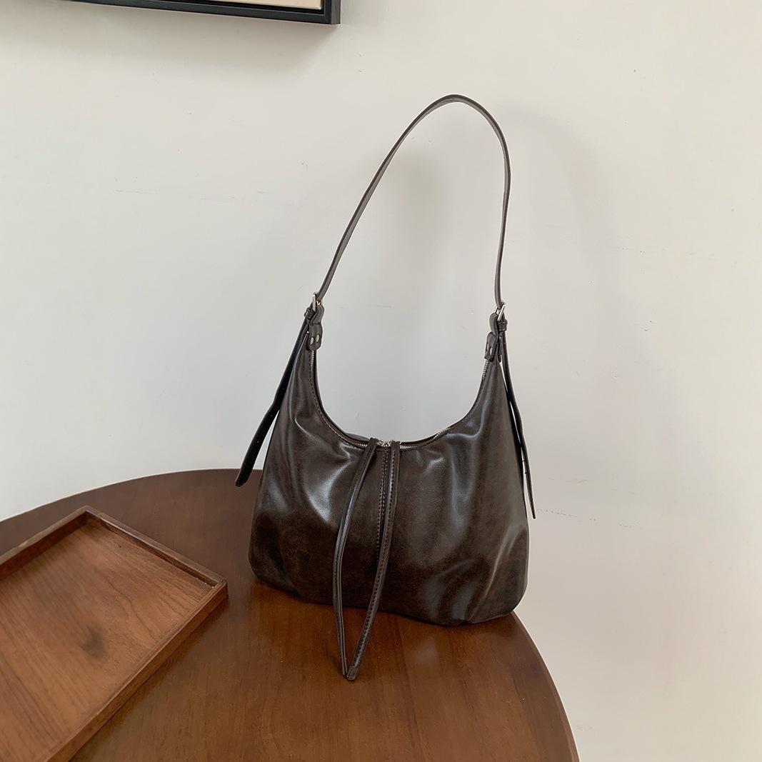 Local Style Retro Underarm Bag Women Autumn-winter Lazy Fashion Korean Tote Bag Large Capacity Crossbody Bag
Local Style Retro Underarm Bag Women Autumn-winter Lazy Fashion Korean Tote Bag Large Capacity Crossbody Bag