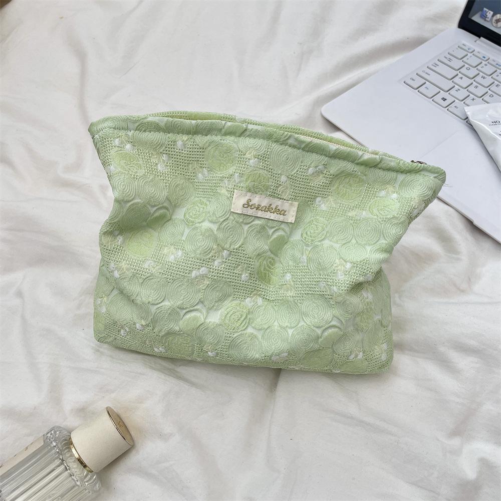 Маленькая свежая косметичка, подкладка-сумка большой вместимости, сумка для хранения средств по уходу за кожей, туалетная сумка с жаккардовым узором «роза». зелёный
Маленькая свежая косметичка, подкладка-сумка большой вместимости, сумка для хранения средств по уходу за кожей, туалетная сумка с жаккардовым узором «роза». зелёный