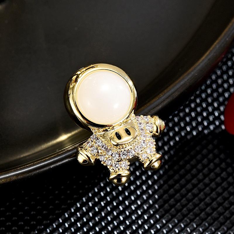 Fantasy Astronaut Small Brooch Classic Fashion Versatile Brooch Clothing Accessories Daily Holiday Gifts
Fantasy Astronaut Small Brooch Classic Fashion Versatile Brooch Clothing Accessories Daily Holiday Gifts
