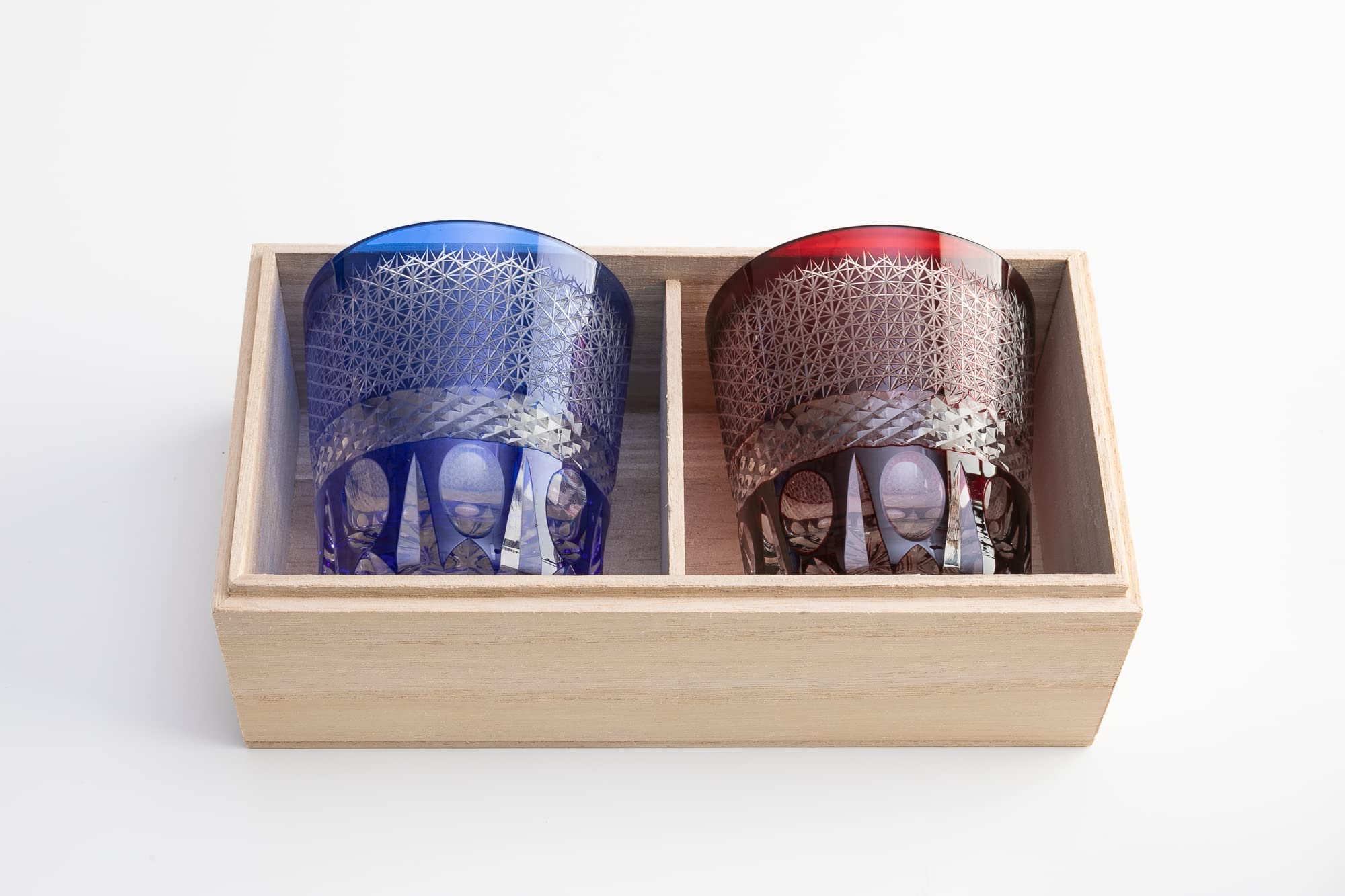 Miyoshi Lacquerware Honpo Kiriko Glass Sake Pair Set Paulownia Box Cobalt Blue Gift Present Dishwasher Safe Ochoco Sake Cup
Miyoshi Lacquerware Honpo Kiriko Glass Sake Pair Set Paulownia Box Cobalt Blue Gift Present Dishwasher Safe Ochoco Sake Cup