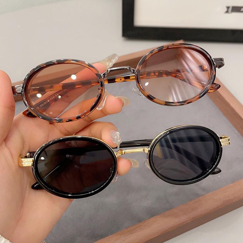 Fashion Women Men Optical Spectacle Glasses Fashion Ins Small Oval Frame Sun Shades Eyeglasses Finished Ladies Outdoor Plain Sunglasses
Fashion Women Men Optical Spectacle Glasses Fashion Ins Small Oval Frame Sun Shades Eyeglasses Finished Ladies Outdoor Plain Sunglasses