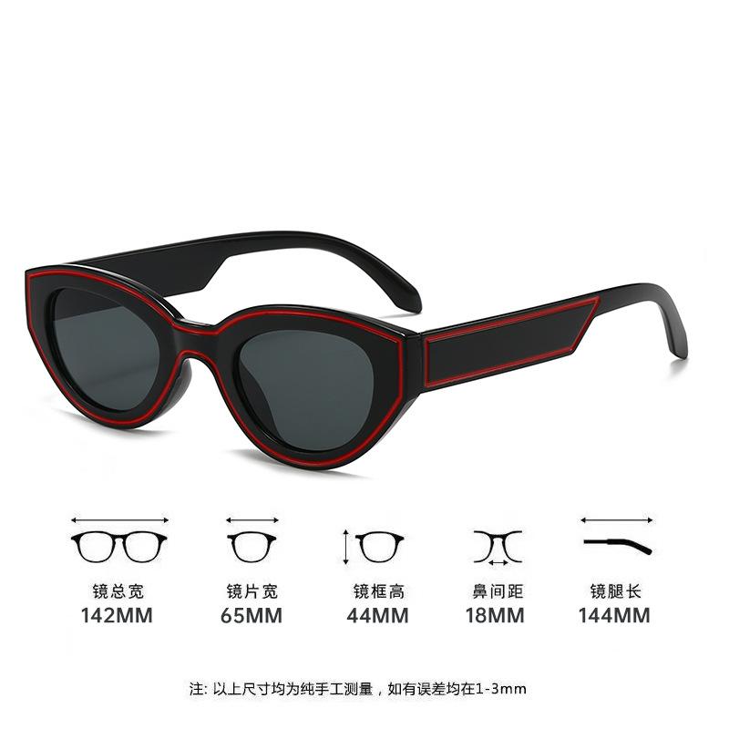 Vintage Small Cat Eye Sunglasses ladies Trendy Black And White Sun Glasses UV400 Fashion Shades Eyewear Summer Anti UV Glasses 1PC
Vintage Small Cat Eye Sunglasses ladies Trendy Black And White Sun Glasses UV400 Fashion Shades Eyewear Summer Anti UV Glasses 1PC