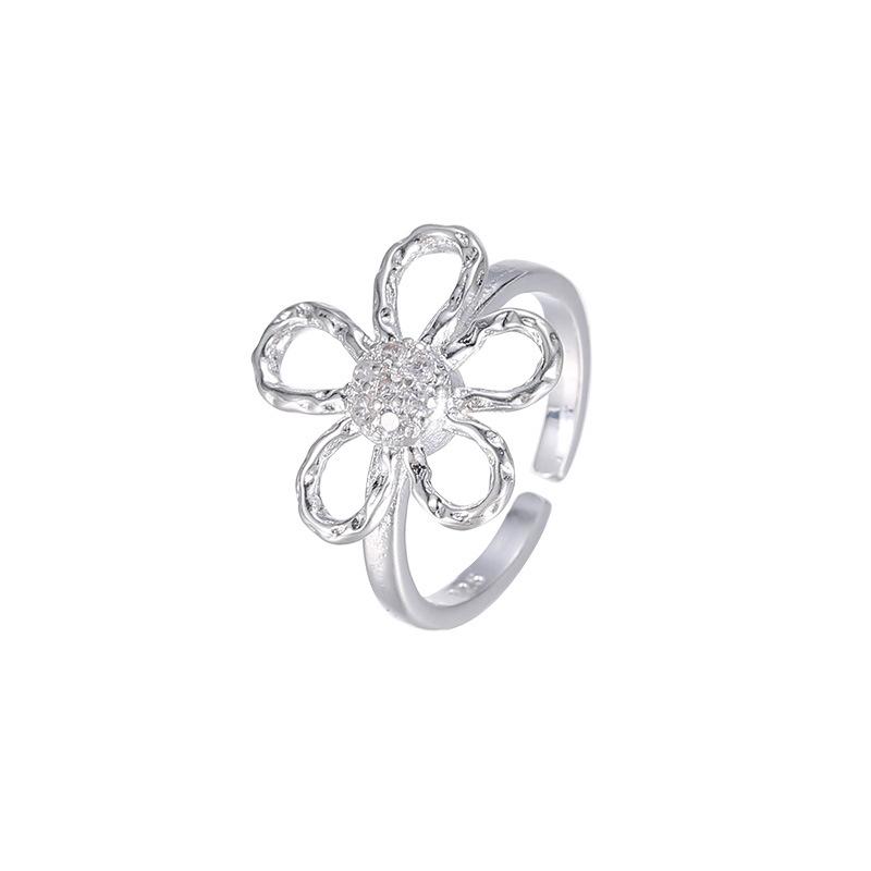 925 Sterling Silver Luxury Jewelry Irregular Flower Chrome Stud Earrings Woman Piercing Earrings Accesories Prevent Allergies
925 Sterling Silver Luxury Jewelry Irregular Flower Chrome Stud Earrings Woman Piercing Earrings Accesories Prevent Allergies