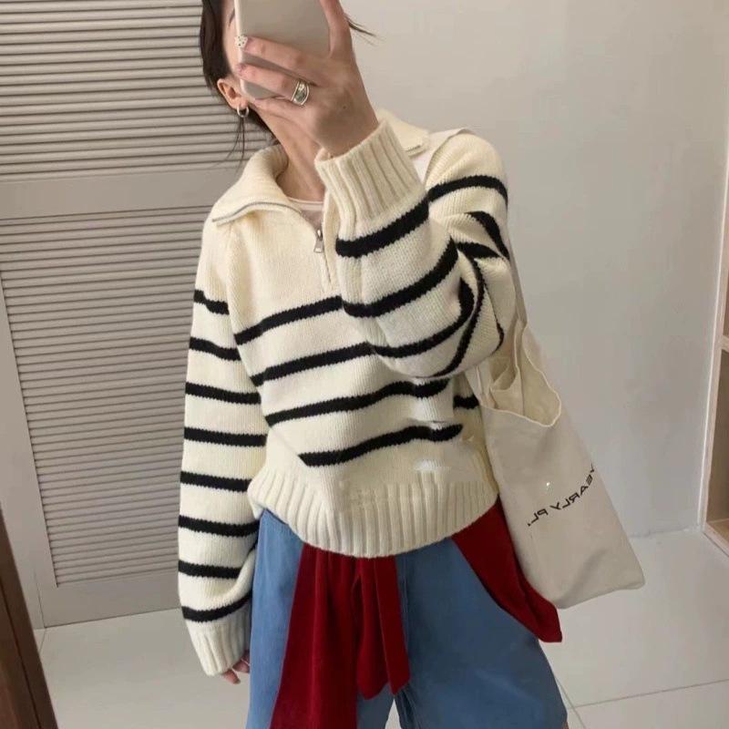 Autumn and winter new striped semi-turtleneck zipper knitted sweater women s casual loose lazy wind pullover sweater one size fits all
Autumn and winter new striped semi-turtleneck zipper knitted sweater women s casual loose lazy wind pullover sweater one size fits all