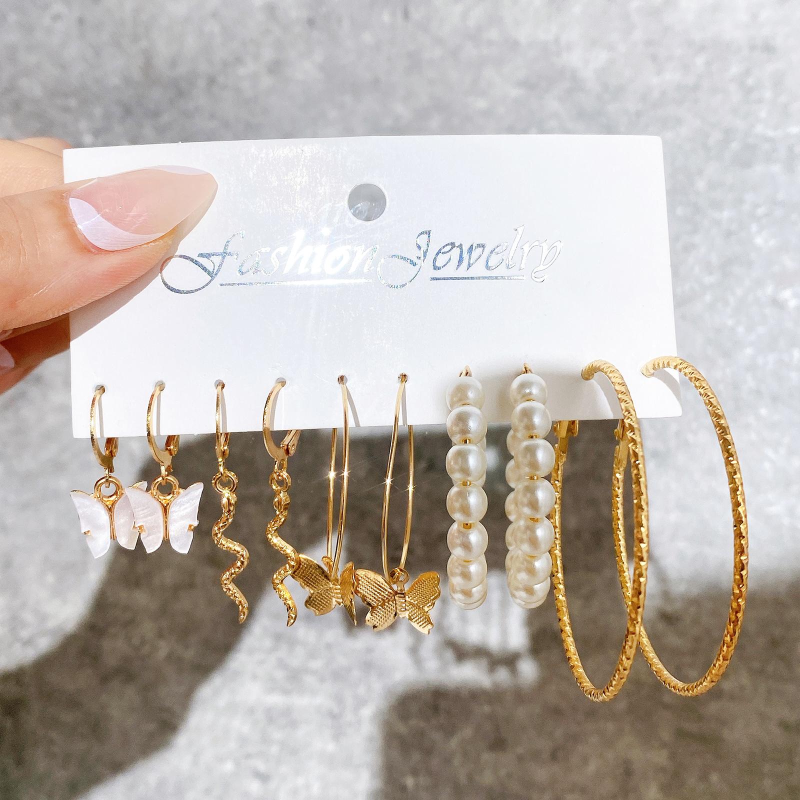 Fashion Gold Color Hoop Earrings For Women Vintage Metal Big Circle Hollow Earring Pearl Dangle Earrings Set Trendy Jewelry Gift
Fashion Gold Color Hoop Earrings For Women Vintage Metal Big Circle Hollow Earring Pearl Dangle Earrings Set Trendy Jewelry Gift