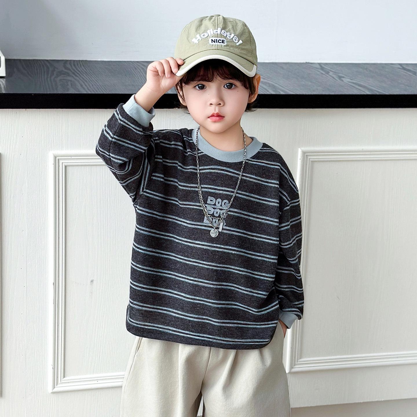 New Boys Striped Pullover Hoodie: Spring/Autumn 2026 Fashionable Baby Layer 120 cm
New Boys Striped Pullover Hoodie: Spring/Autumn 2026 Fashionable Baby Layer 120 cm