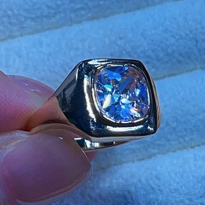 18K Rose Gold Creative White Zircon Ring 925 Stamp Classic Zircon Square Rings Jewelry for Man and Woman Party Jewelry Gift 10
18K Rose Gold Creative White Zircon Ring 925 Stamp Classic Zircon Square Rings Jewelry for Man and Woman Party Jewelry Gift 10
