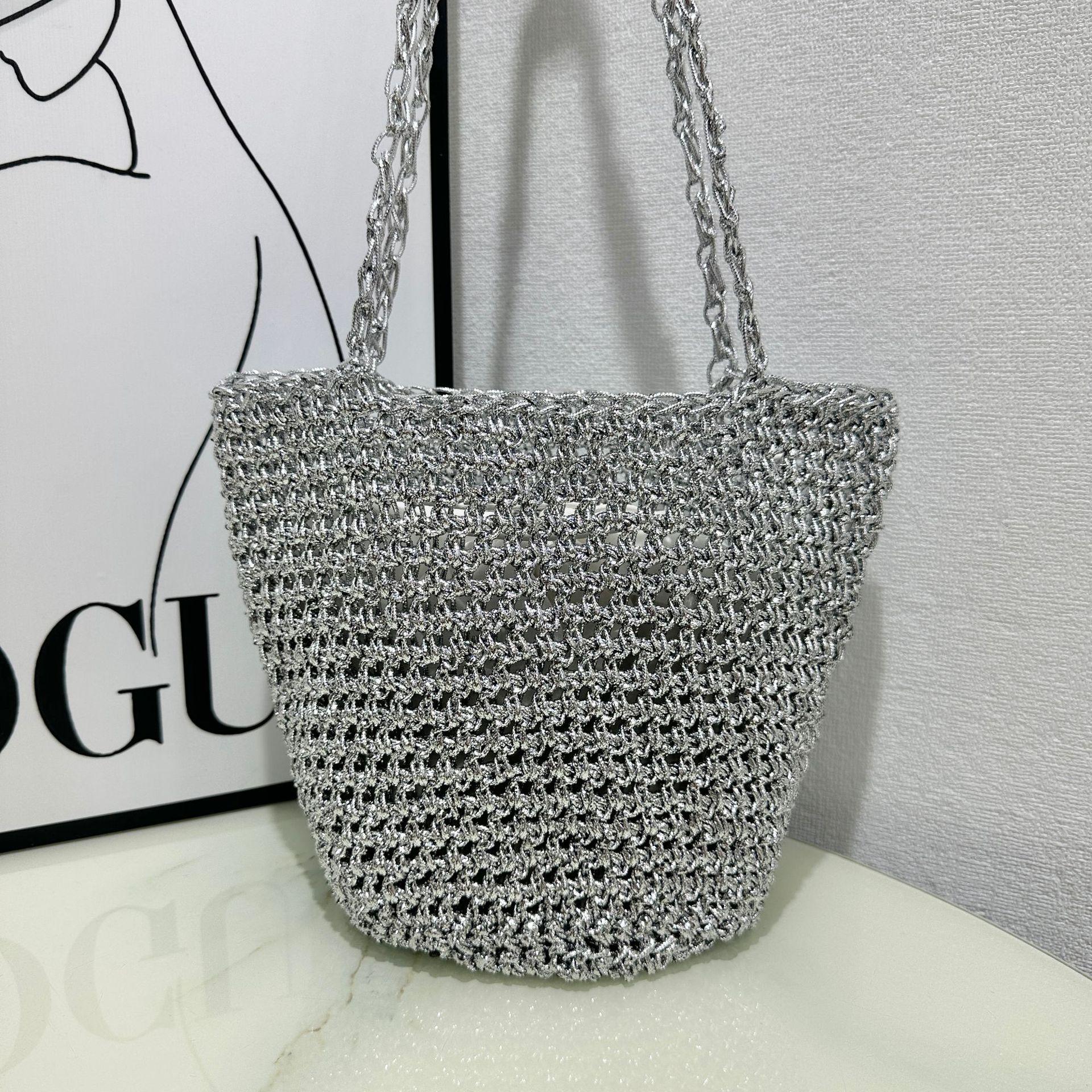 Hollow Silver Bucket Bag Tote Metal Texture Woven Shoulder Bags for Women Handmade Crochet Knitting Handbag Shopper Tote Hobos
Hollow Silver Bucket Bag Tote Metal Texture Woven Shoulder Bags for Women Handmade Crochet Knitting Handbag Shopper Tote Hobos