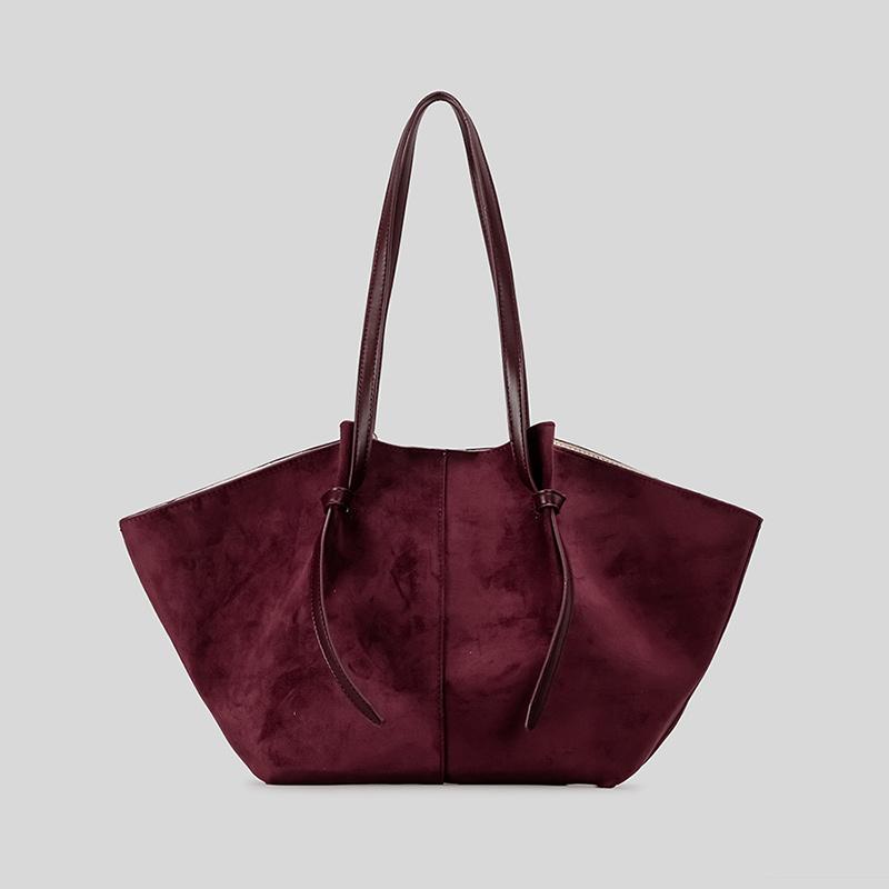 Women s French Large Wing Bag,2in1 Luxury European And American Style Wing Tote Bag,High-end Suede Large-capacity Shoulder Bag червоний
Women s French Large Wing Bag,2in1 Luxury European And American Style Wing Tote Bag,High-end Suede Large-capacity Shoulder Bag червоний