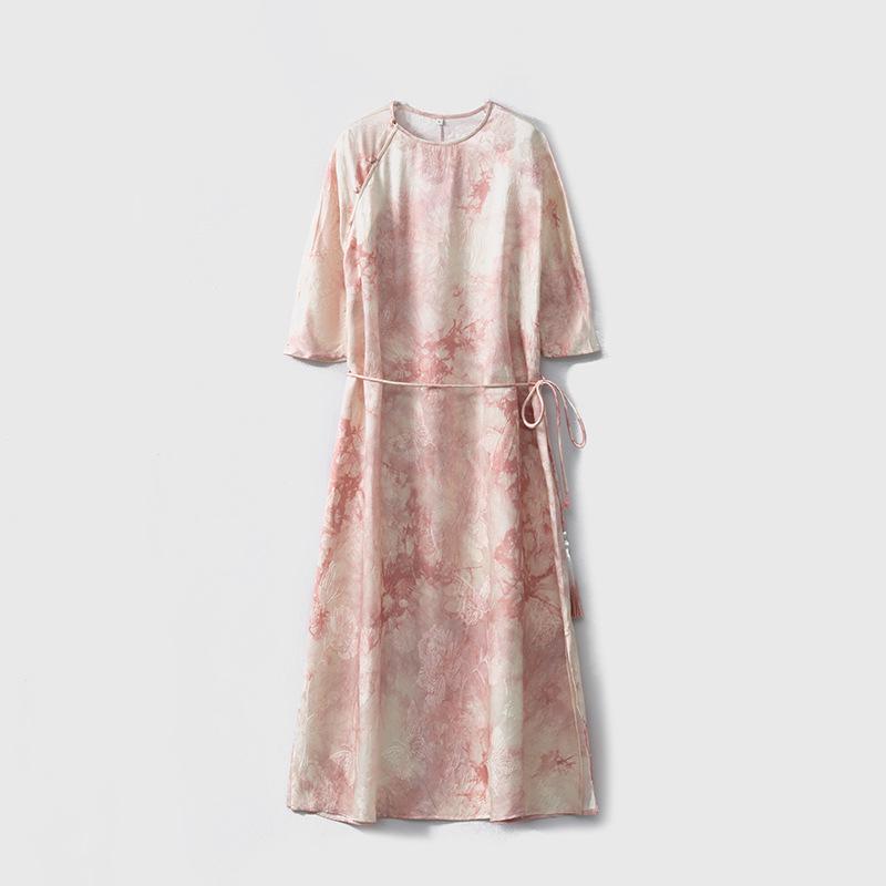Handmade Tie-Dye Mulberry Silk Jacquard Dress - Chinese Style, Round Neck, Slanted Placket, Seven-Sleeve Midi M
Handmade Tie-Dye Mulberry Silk Jacquard Dress - Chinese Style, Round Neck, Slanted Placket, Seven-Sleeve Midi M