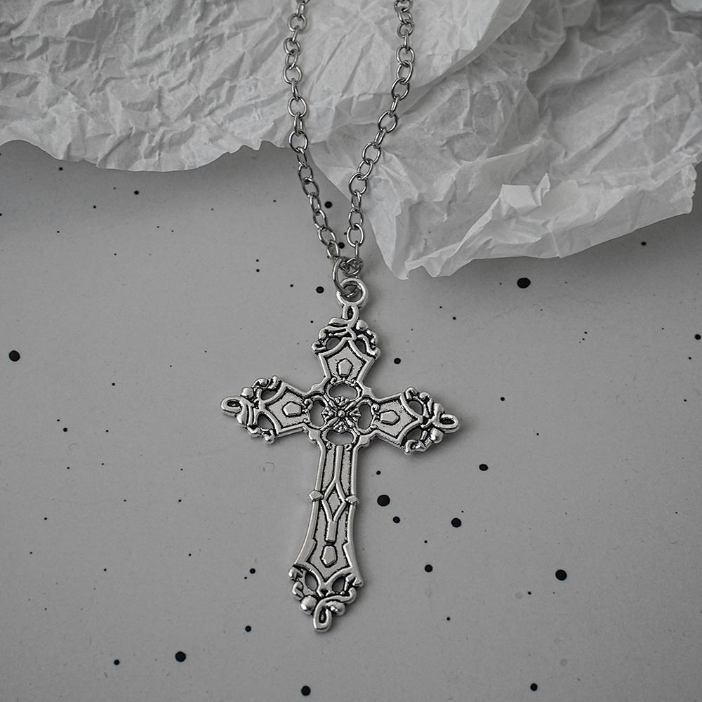 Gothic Dark Style Metal Cross Love Skull Pendant Necklace Set, Personalized Love Thorn Cross Cut Black Bead Necklace, Suitab
Gothic Dark Style Metal Cross Love Skull Pendant Necklace Set, Personalized Love Thorn Cross Cut Black Bead Necklace, Suitab