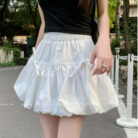 Женская белая миди-юбка А-силуэта с высокой талией, с бантом и дизайном в виде цветочного бутона XS
Женская белая миди-юбка А-силуэта с высокой талией, с бантом и дизайном в виде цветочного бутона XS