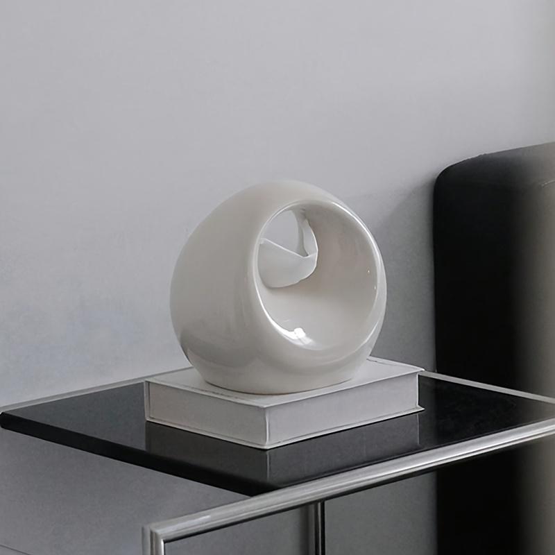 Luxury Light Luxury Ceramic Handbag-shaped Tissue Box Cute High-end Napkin Holder Ornament for Living Room Home Use білий
Luxury Light Luxury Ceramic Handbag-shaped Tissue Box Cute High-end Napkin Holder Ornament for Living Room Home Use білий