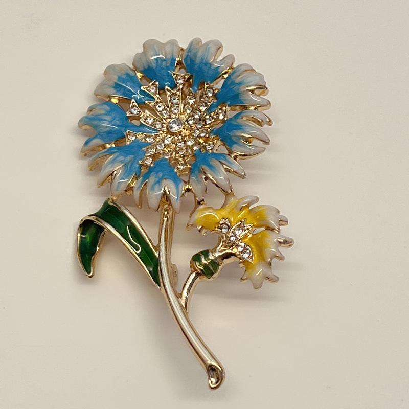 Niche Design Sense литературный ретро цветок эмаль изысканная брошь с ювелирными изделиями синий
Niche Design Sense литературный ретро цветок эмаль изысканная брошь с ювелирными изделиями синий