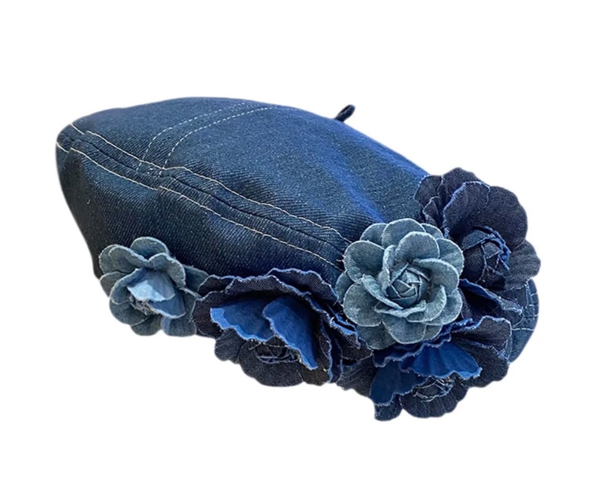 Женский джинсовый берет Sproutsy с цветочным декором (синий)
Женский джинсовый берет Sproutsy с цветочным декором (синий)