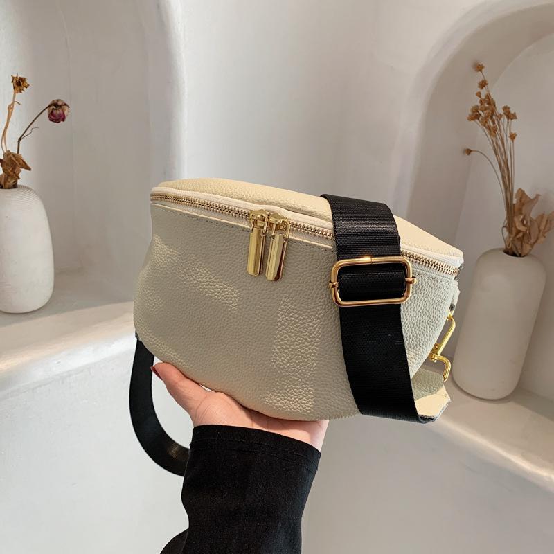 Fashion small bag women s bag new versatile shoulder bag summer messenger bag textured breast bag бежевый
Fashion small bag women s bag new versatile shoulder bag summer messenger bag textured breast bag бежевый
