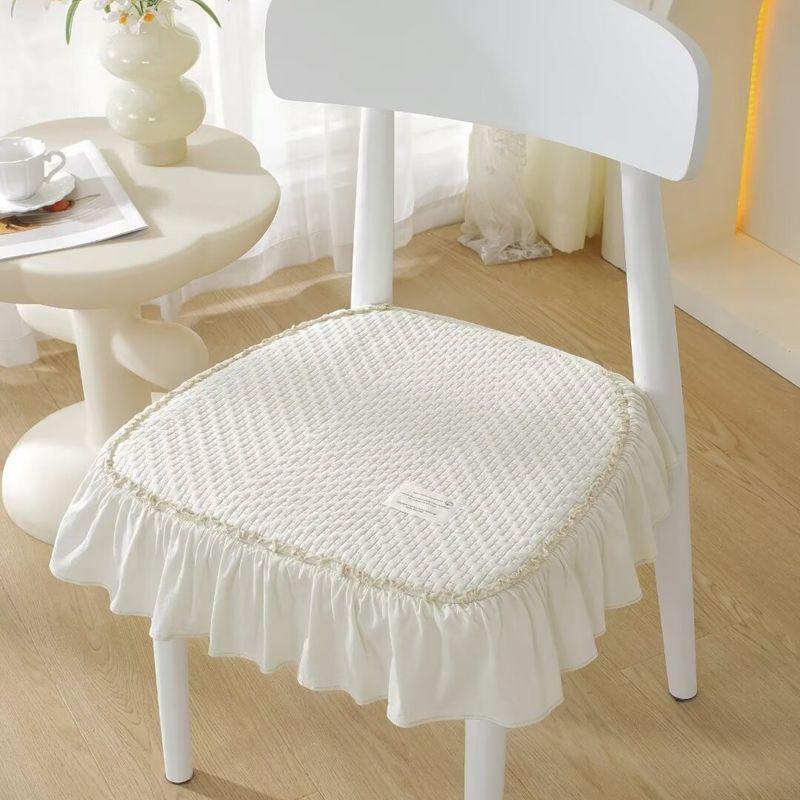 Подушка на стул из чистого хлопка в корейском стиле, нейтральные хлопковые подушки для сиденья для дома, гостиной, нескользящая подушка для офисного стула White(Skirt White) 45 * 45cm
Подушка на стул из чистого хлопка в корейском стиле, нейтральные хлопковые подушки для сиденья для дома, гостиной, нескользящая подушка для офисного стула White(Skirt White) 45 * 45cm