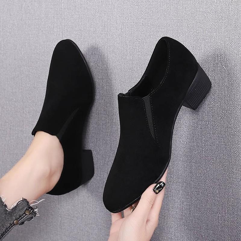 Женская обувь из мягкой матовой кожи 2025 новая весна и осень средний каблук маленькие кожаные туфли универсальные толстый каблук круглый носок средний вырез одинарные туфли 41 чёрный
Женская обувь из мягкой матовой кожи 2025 новая весна и осень средний каблук маленькие кожаные туфли универсальные толстый каблук круглый носок средний вырез одинарные туфли 41 чёрный