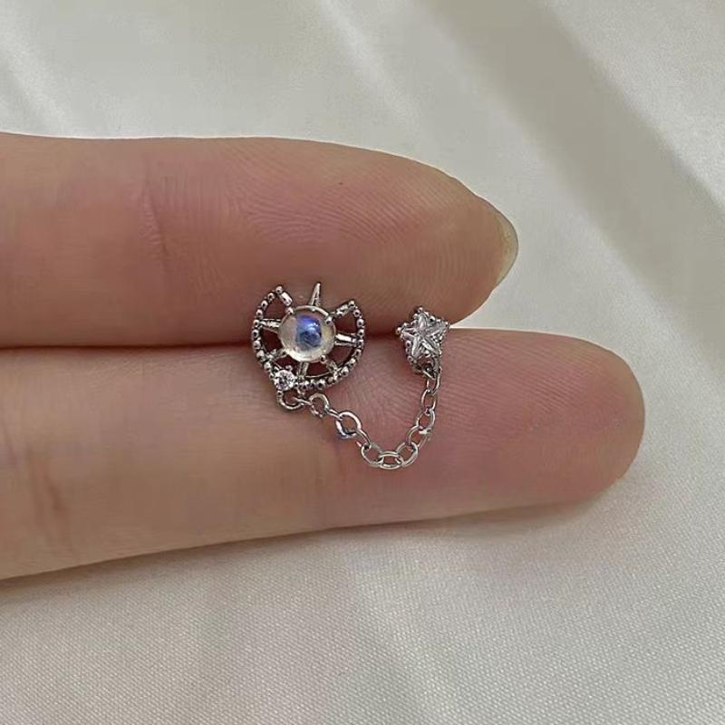 1 простая пятиконечная звезда с двойными ушами и серьгами-цепочками из восьми остей, женский
1 простая пятиконечная звезда с двойными ушами и серьгами-цепочками из восьми остей, женский